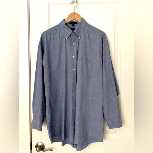 Tommy Hilfiger Light Blue Button-Up Shirt - size 17 (32-33) - Picture 1 of 3